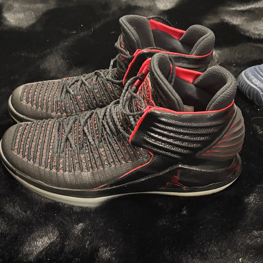 Air Jordan 32 “Banned” Athletic shoes